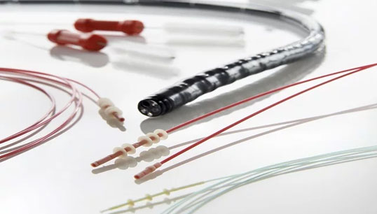 Dispositif de nettoyage Pull-Thru