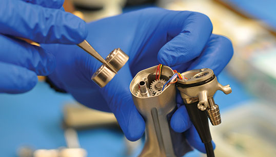 Reparación de dispositivos quirúrgicos